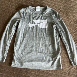 Nike Kids Gray Long Sleeve Tee